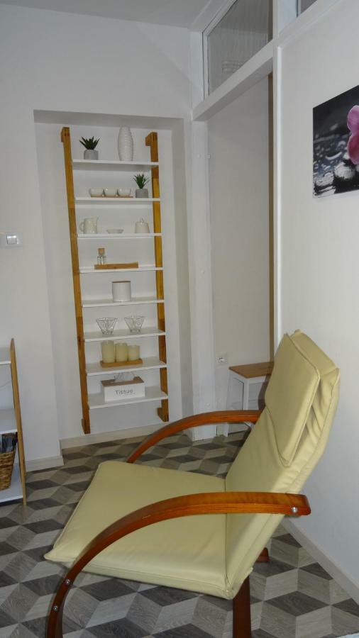 Apartma Nadja With Private Parking Appartement Ljubljana Buitenkant foto